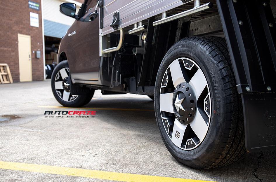 TOYOTA HILUX 4WD ROCKSTAR XD MACHINED FACE WITH BLACK WINDOW